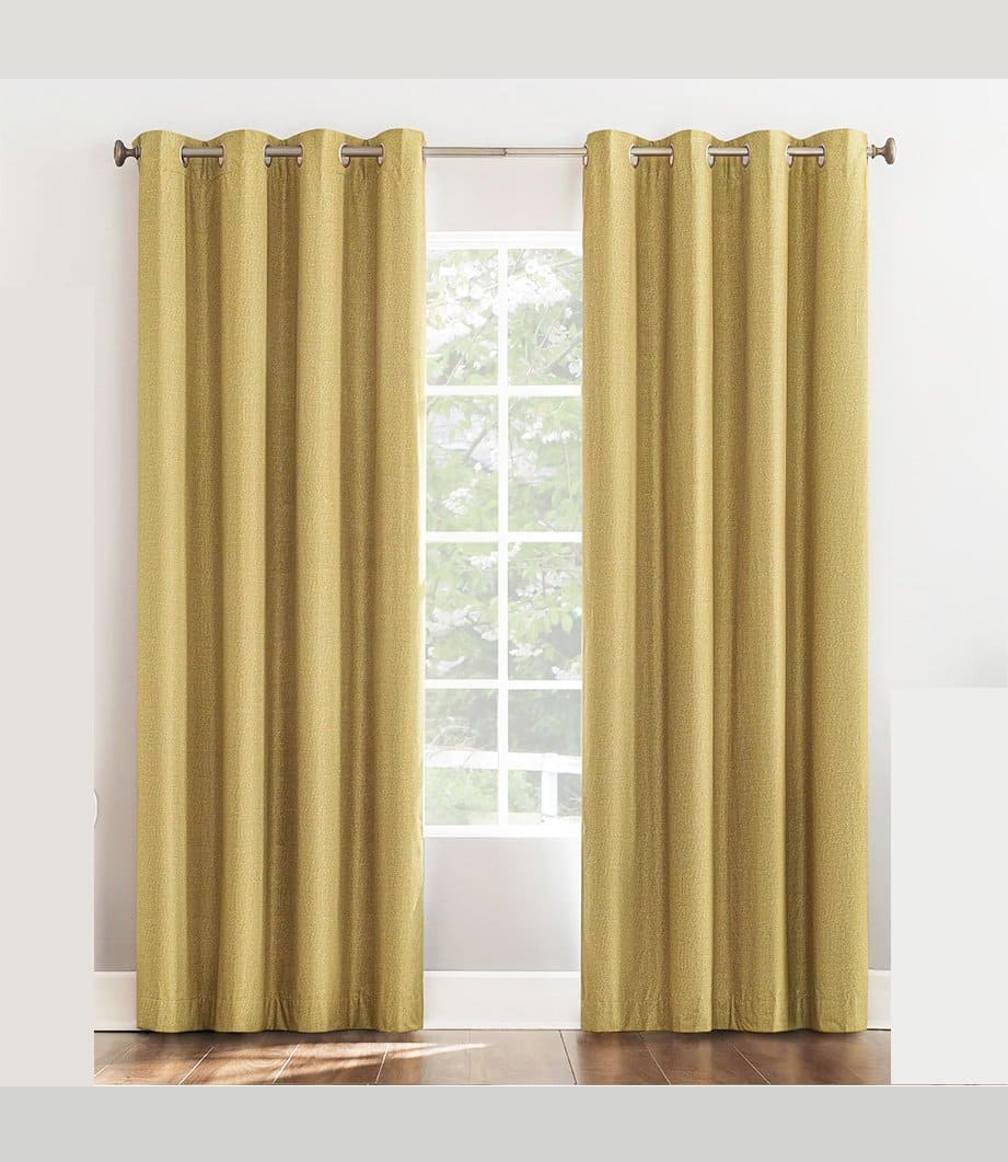 blackout-curtain